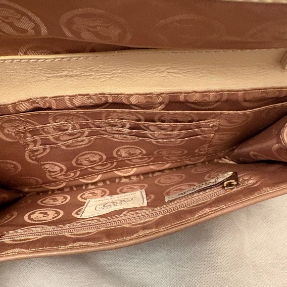 Spartina 449 Cream and Tan Clutch with Tassel - Picture 4 of 4
